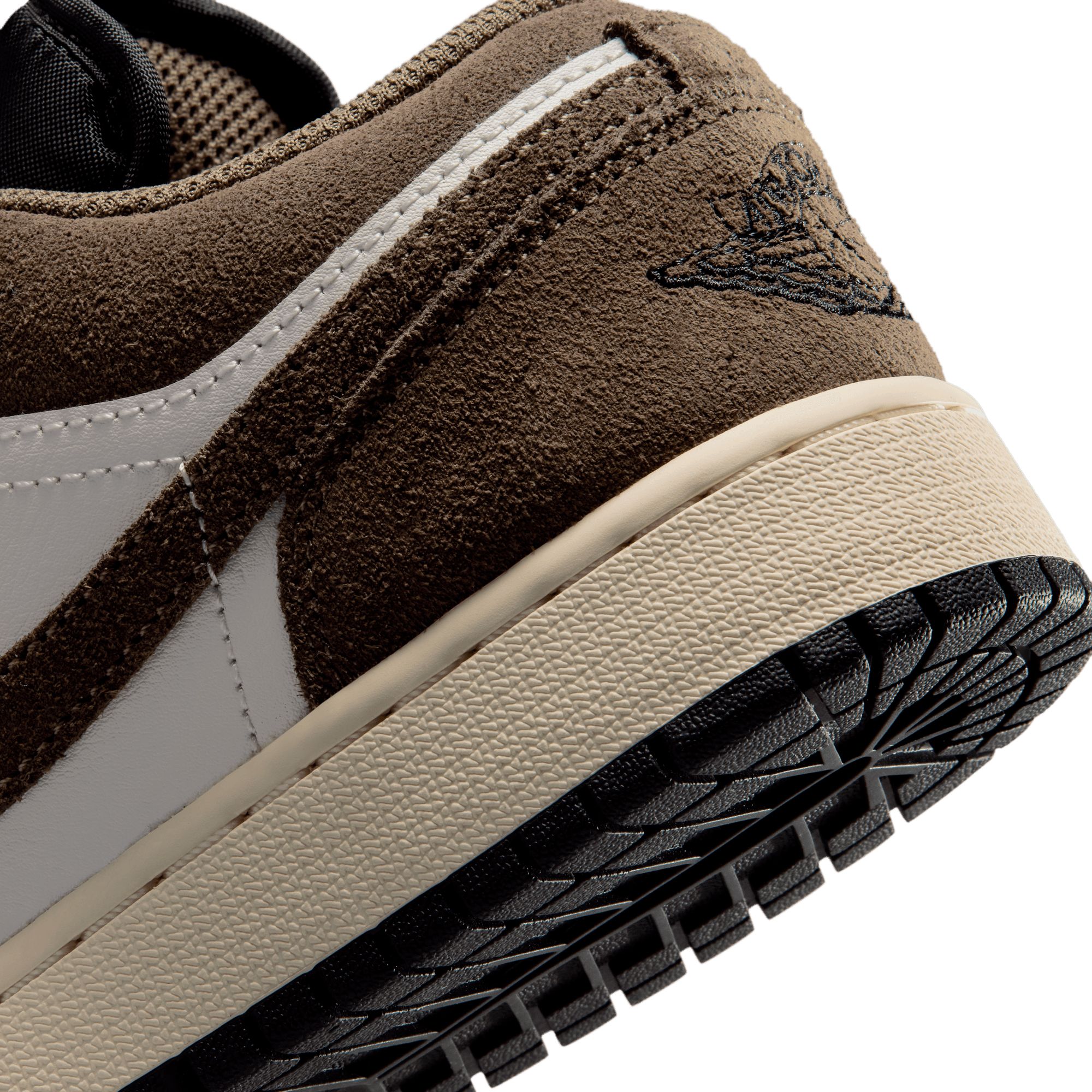 Nike Kids' Grade School Air Jordan 1 Low Basketball Shoes