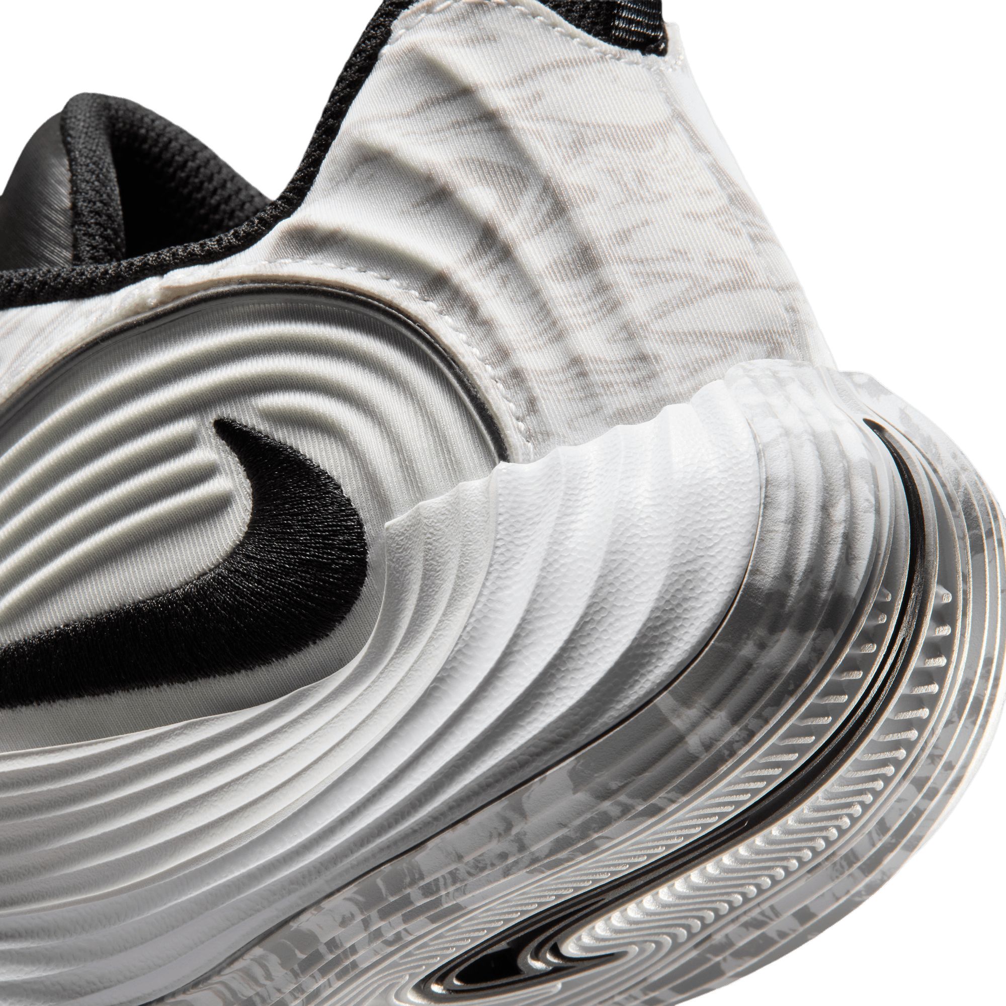 Nike Kids' Giannis Immortality 4 Basketball Shoes