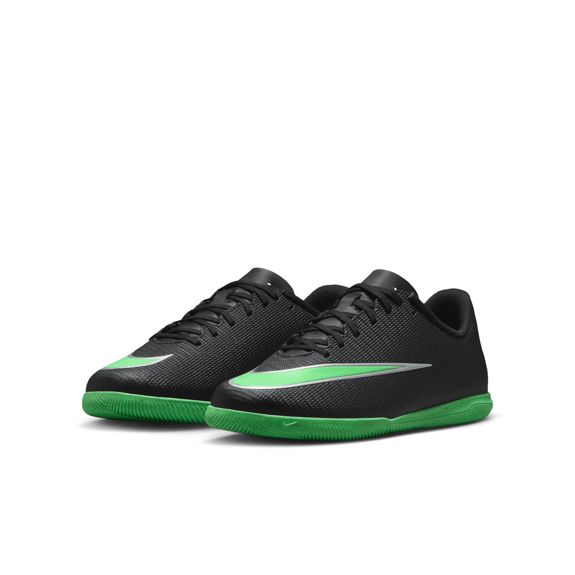 Nike Kids' Vapor 17 Club IC Indoor Soccer Shoes
