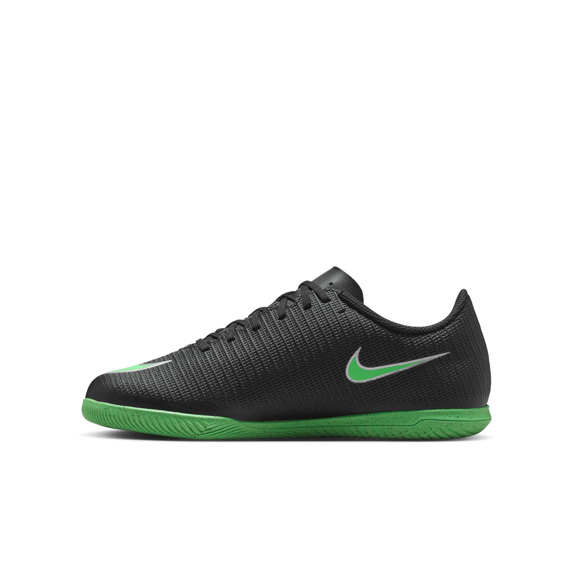Nike Kids' Vapor 17 Club IC Indoor Soccer Shoes