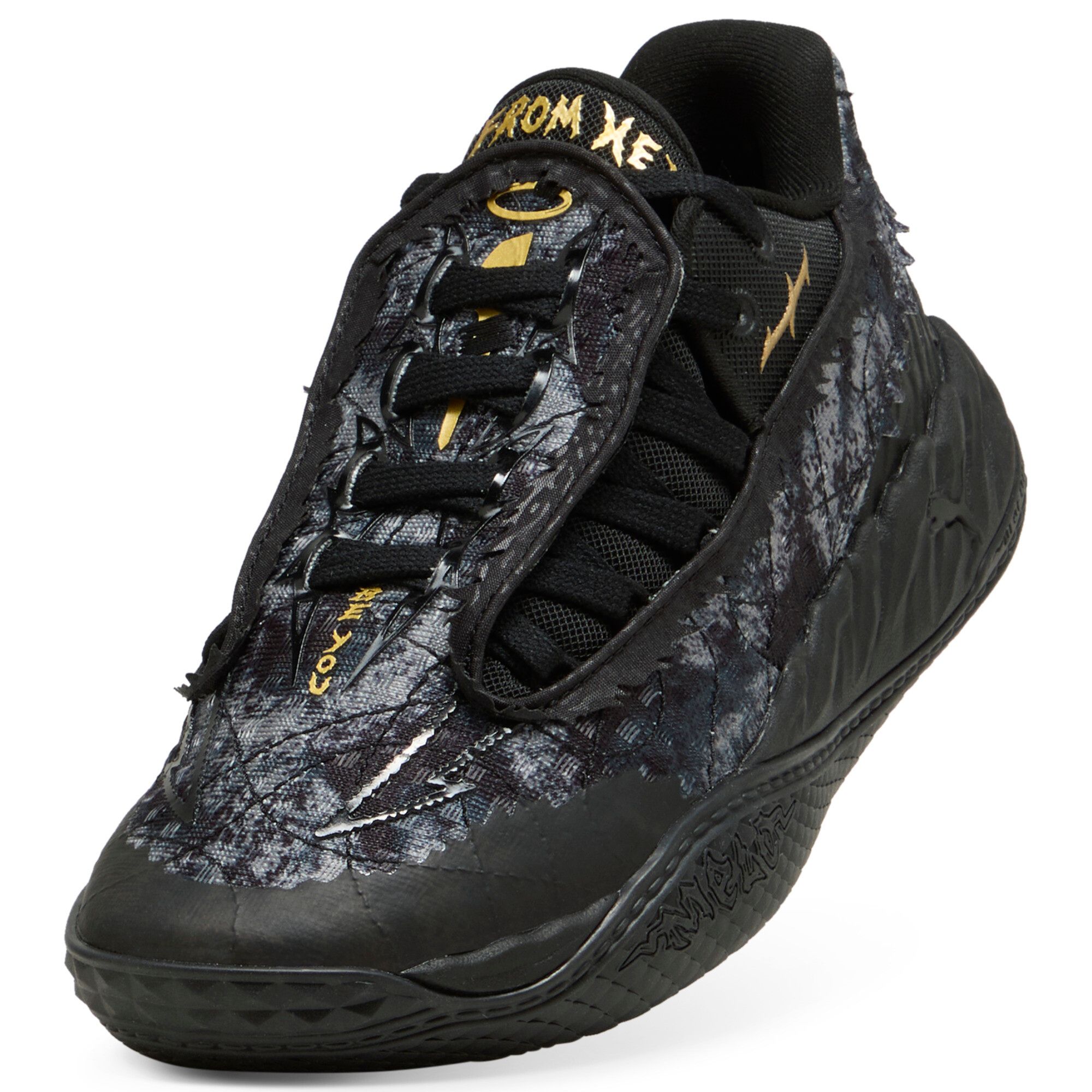PUMA Kids' Grade School MB.05 LO Team Pack Basketball Shoes