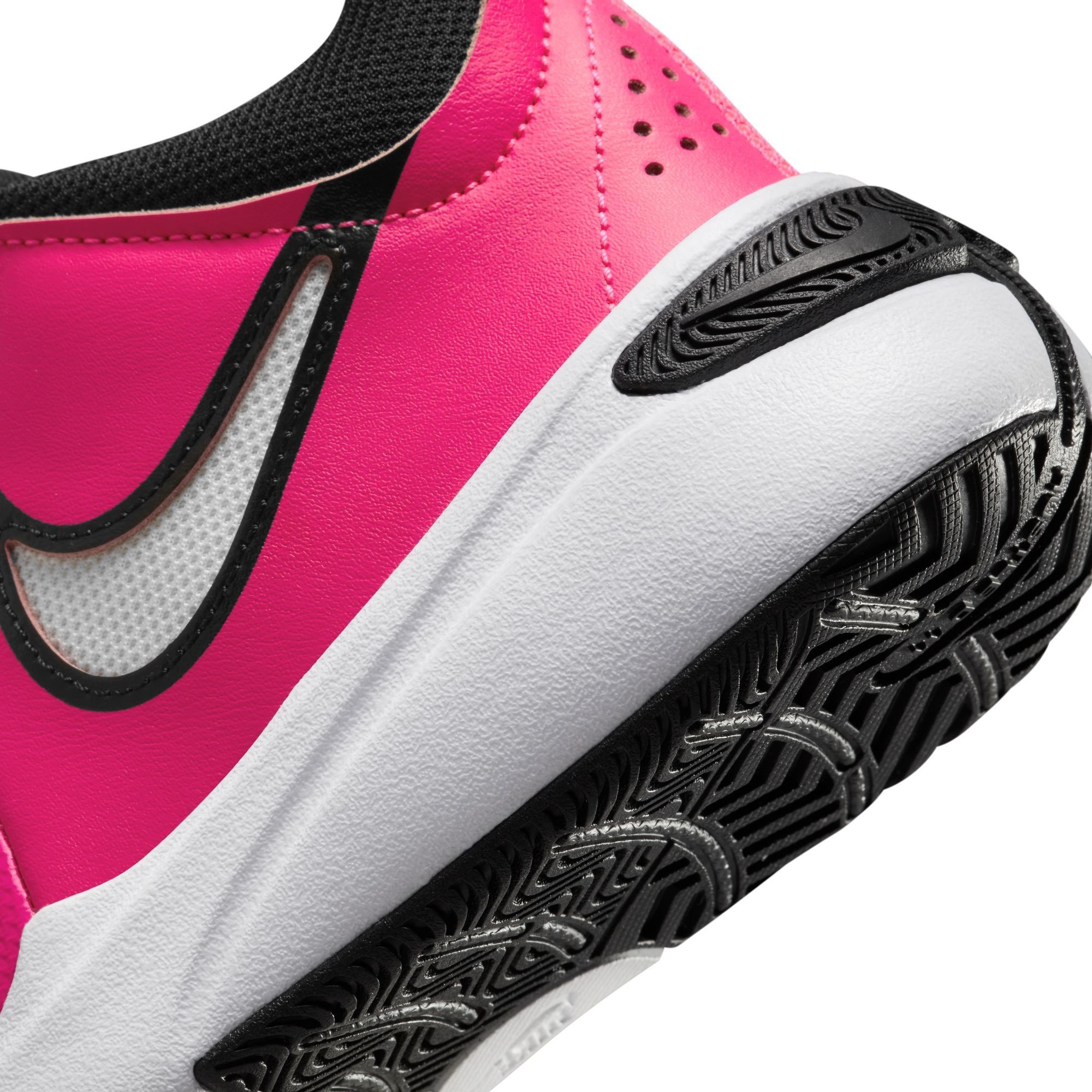 Nike Kids' Grade School Team Hustle D 11 Athletic Shoes, Sneakers