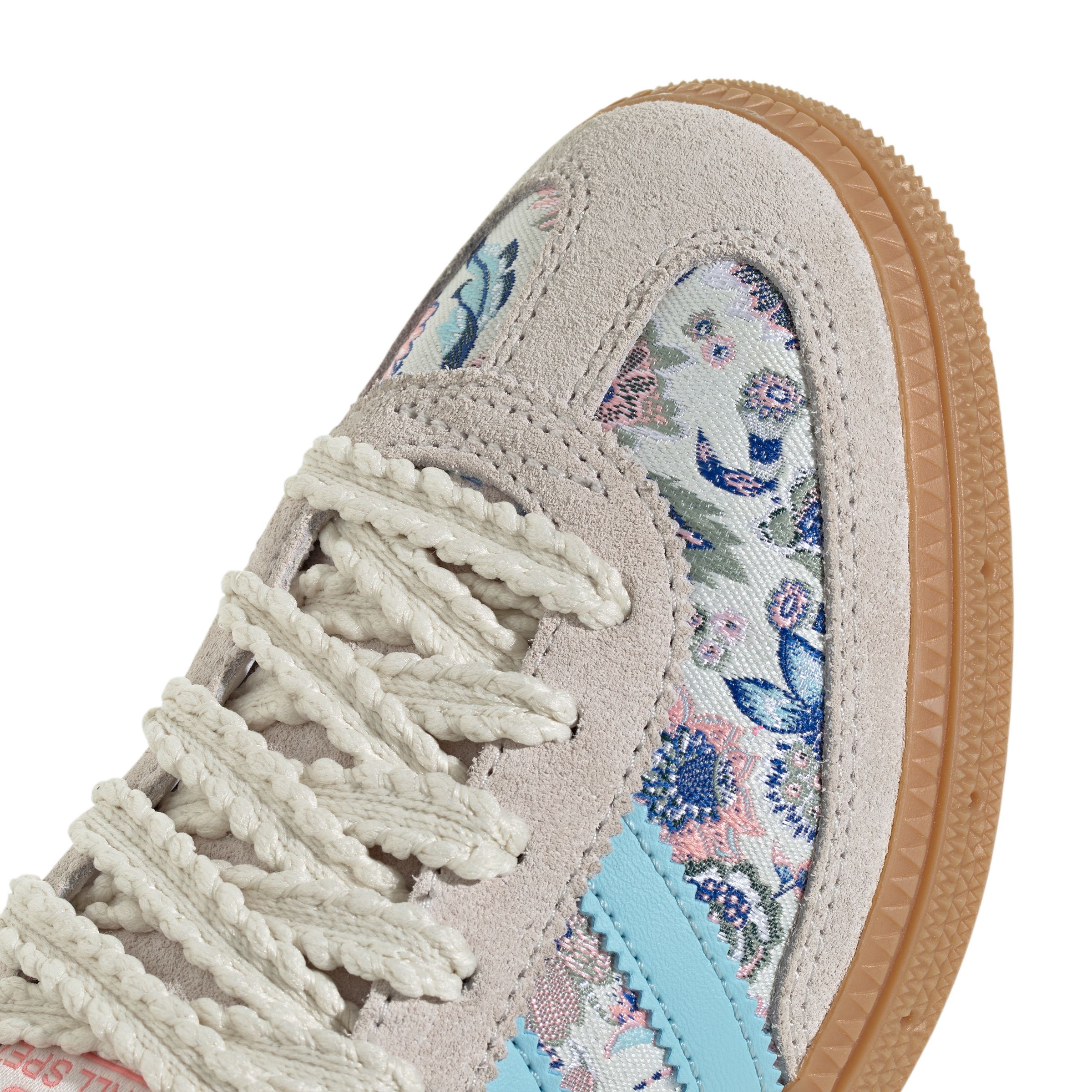 adidas Kids' Grade School Gazelle Casual Shoes, Sneakers